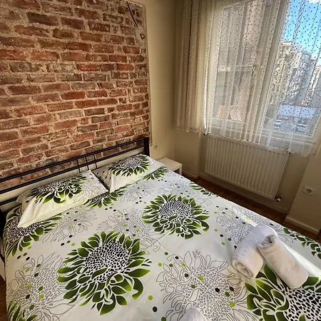Istanberry - Joker Corner Two-bedroom Otel